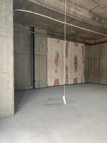 Spatiu comercial de inchiriat sau cumparat premium cu terasa
