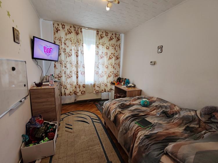 Apartament 3 camere zona Garii