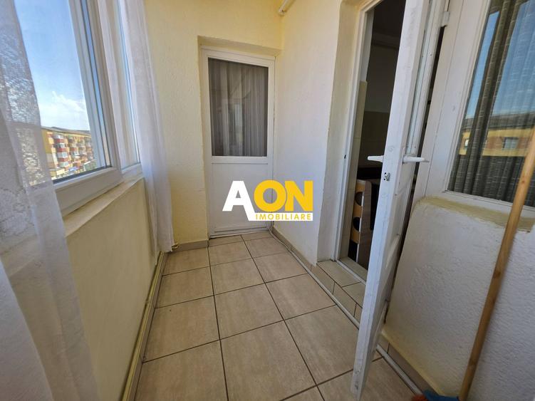 Apartament 3 camere, 68 mp utili, Cetate, zona Piata Cetate