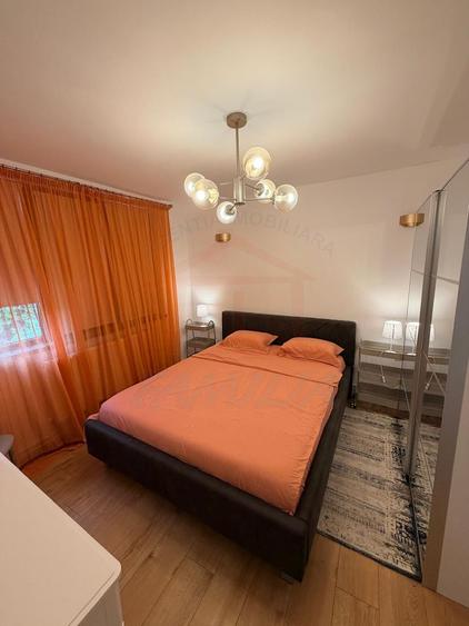 APARTAMENT CU 3 CAMERE DE ÎNCHIRIAT | ȚIGLINA 1