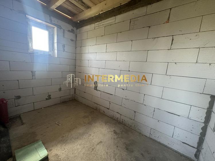 Casa in Rosu Teren 570 mp sau 1134 mp Terasa mare imprejmuit Barabant Alba