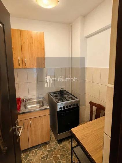Garsonieră cu Balcon | Titan / Balta Albă | Metrou & ParkLake /10 min - 6