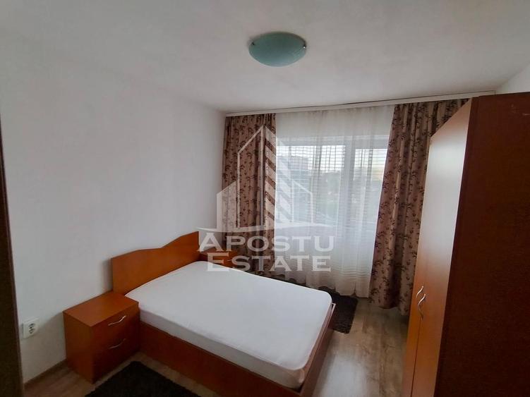Apartament cu 3 camere , de inchiriat,  zona Circumvalatiunii
