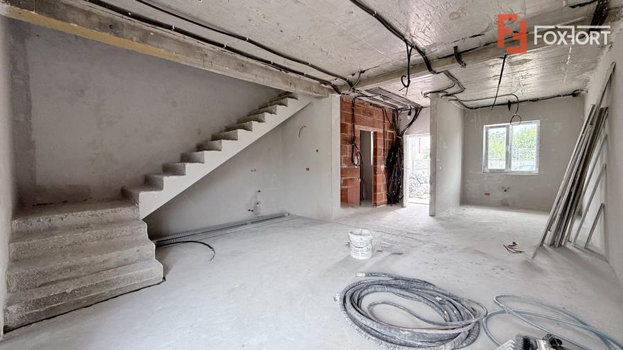 Comision 0% Duplex de vAnzare 4 camere cu toate utilitatile Mosnita