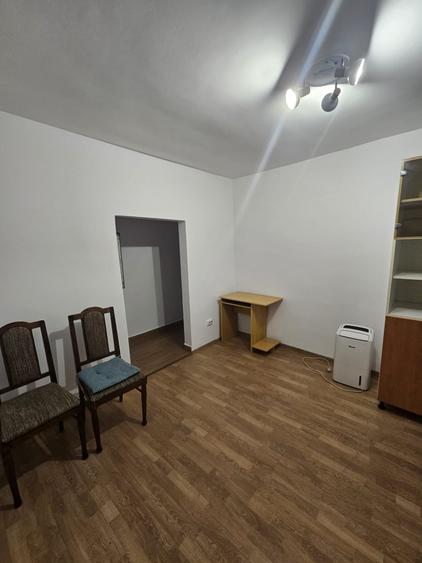 Apartament 2 camere renovat, 65 mp, cu pod mansardabil, Centru!