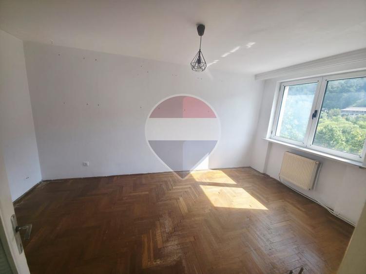 Apartament 2 camere de închiriat | Central Piatra-Neamț