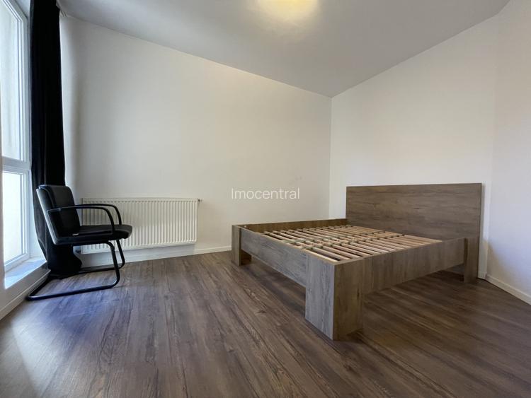 Apartament 4 camere, 2 balcoane, garaj și boxă pe str. Cometei - 10