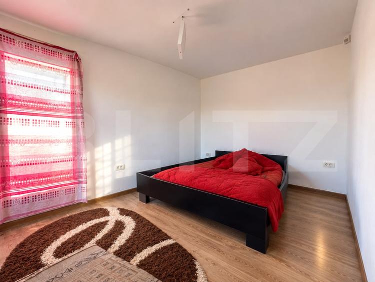 Casa individuala 36 mp, teren 3.000 mp, zona Bărsău