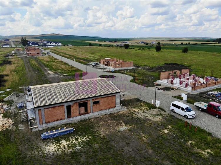Casa de vanzare Sibiu - Sura Mica | teren 350 mp | noua | la alb