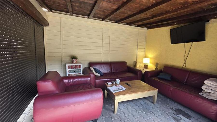 Casa boiereasca, eleganta,piscina, mobilata, teren 613 mp - Agronomie