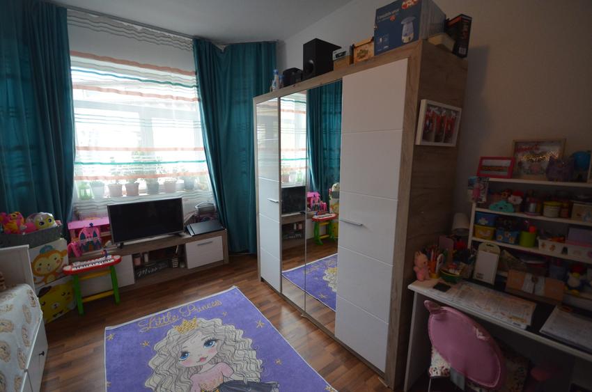 Apartament in vila - 6 camere - Calea Calarasilor - Traian - Unirii
