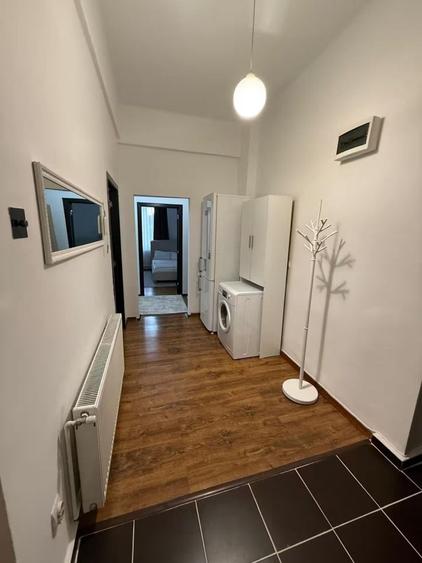 Apartament de închiriat, ultracentral,  3 camere, decomandat