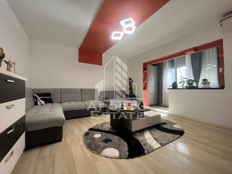 Apartament 3 camere, centrala proprie, zona Confectii