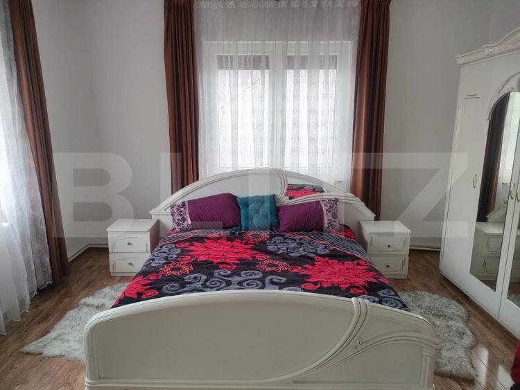 Casa cu 8 camere ,mobilata si utilata zona Marginea, Radauti