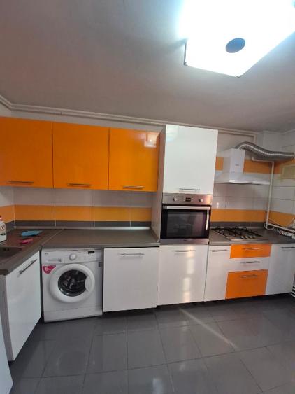 Un apartament cochet, cu parcare proprie, aproape de parcuri si birouri
