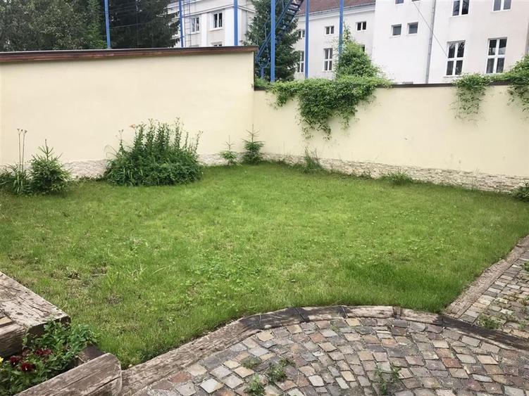 Casa 3 camere | Curte | Renovata in 2024 | Grivitei