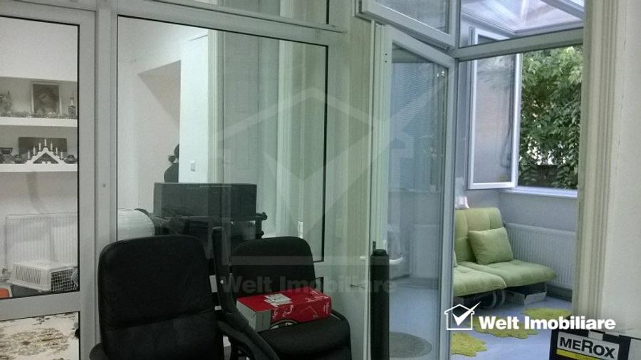 Apartament la casa, centru, zona Primariei, locuri de parcare