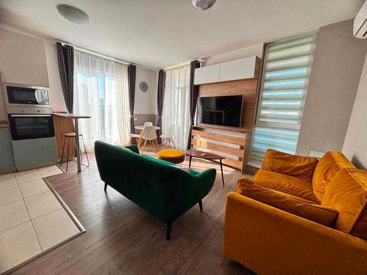 Inchiriez apartament 3 camere tip penthause