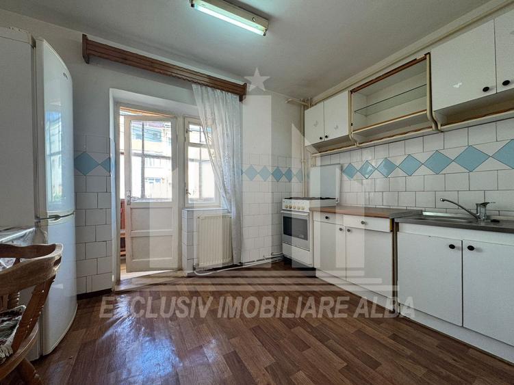 Apartament cu 3 camere decomandate | 65 mp | De inchiriat | Cetate