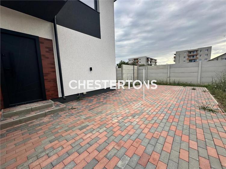 Vanzare Apartament 2 Camere cu Curte Proprie de 60 mp -Bragadiru