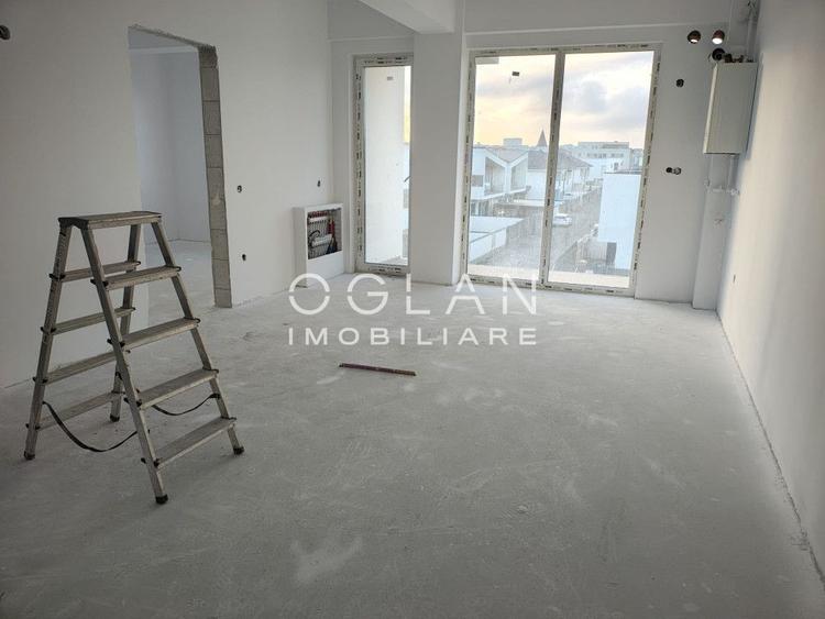 NOU -Penthouse 93 mp/ 4 cam.+ Terasa 81 mp - Selimbar