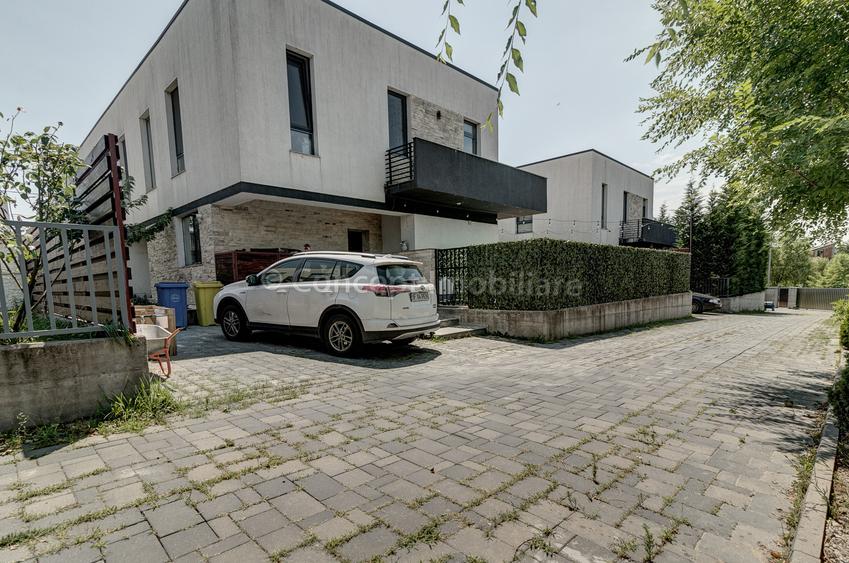 CHITILA, Parcul Dendrologic, Vila in Complex de vanzare