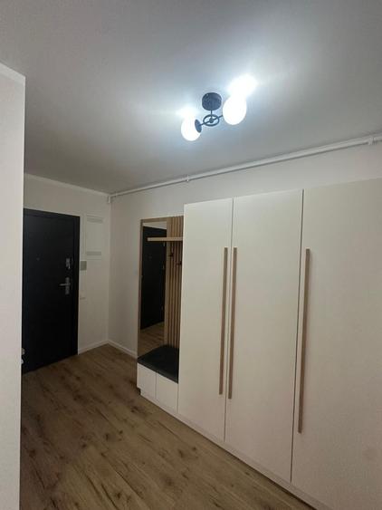 De inchiriat apartament 3 camere, bloc nou