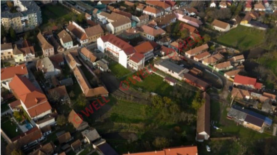 De vânzare complex de clădiri în Baraolt
