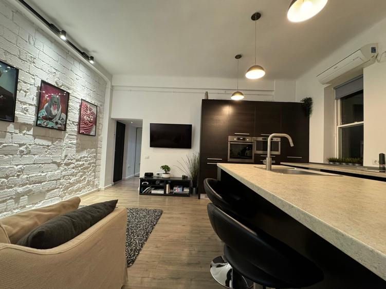 Apartament de 2 camere, 42 mp, parcare, 3 minute de metrou, Piața Lahovari