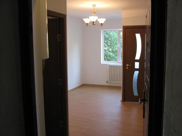 Garsoniera de vanzare langa Mega Moll