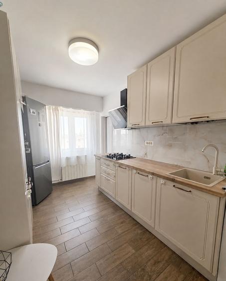 Apartament 3 camere decomandat, Nerva Traian - Bld Mircea Voda