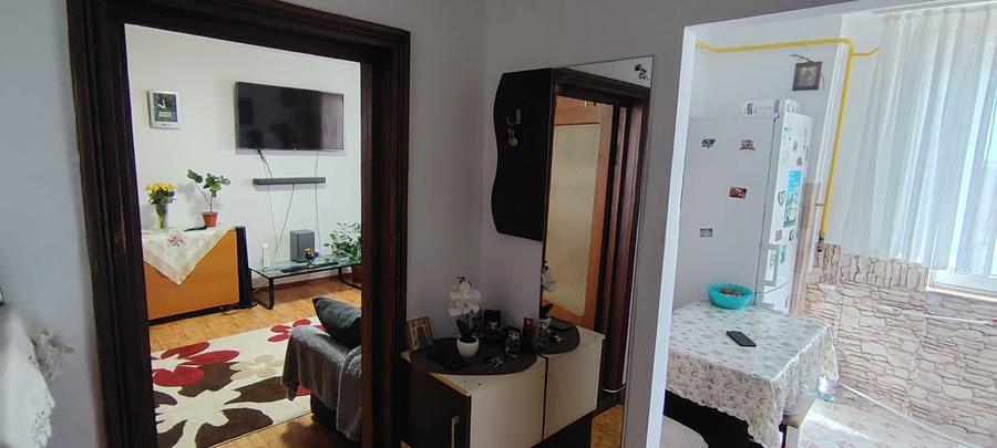 Apartament 2 camere bloc cu lift nou