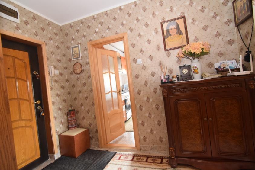 Pacurari -OMV - Apartament superb cu 3 CD, modelul cu 2 bai si vedere dubla