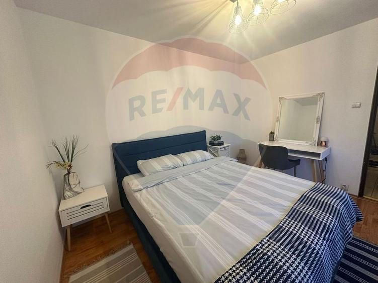 Apartament cu 2 camere de închiriat în zona 13 Septembrie