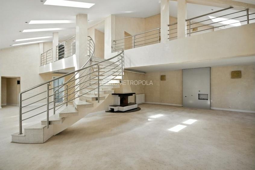 Vila cu arhitectura deosebita, adiacent Bd-ului  Lascar Catargiu, refacuta - 8