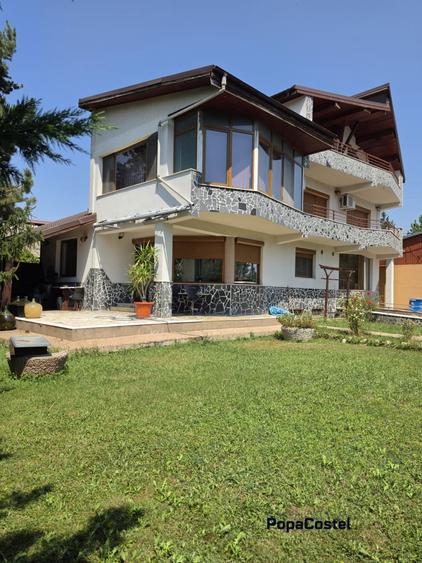 Mogosoaia - Sos. Bucuresti-Targoviste vila cu 8 camere, S+P+1E+M, teren 570 mp