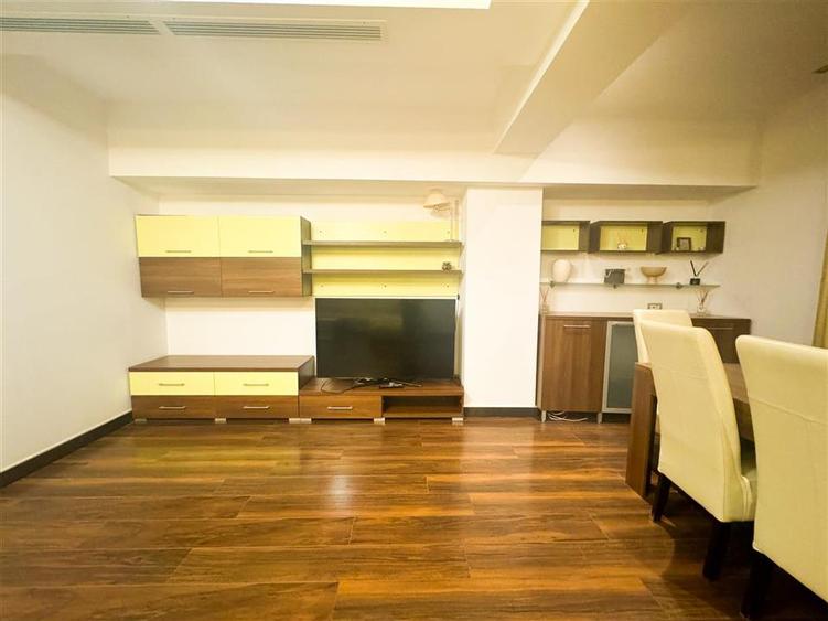 Apartament de vanzare 3 camere Herastrau Complex Persepolis
