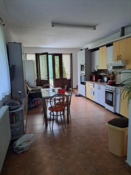 VILA IN REGIM DE INALTIME PARTER SI ETAJ ULTRAFINISATA PE 19 ARI TEREN