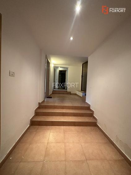 Casa individuala cu 10 camere si piscina, in Dumbravita - ID V5614 - 34