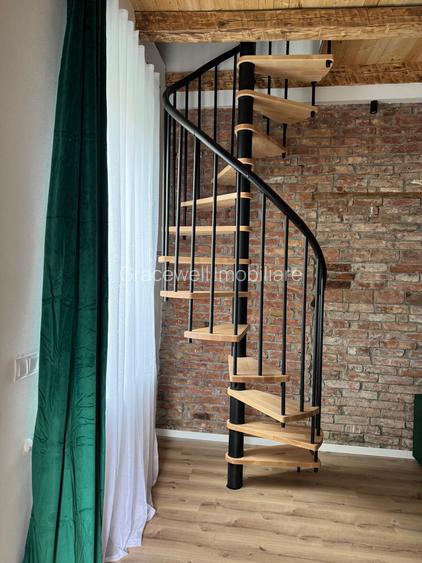 Apartament ultrafinisat două niveluri, 2 terase, semicentral, parcare,zona Paris - 4