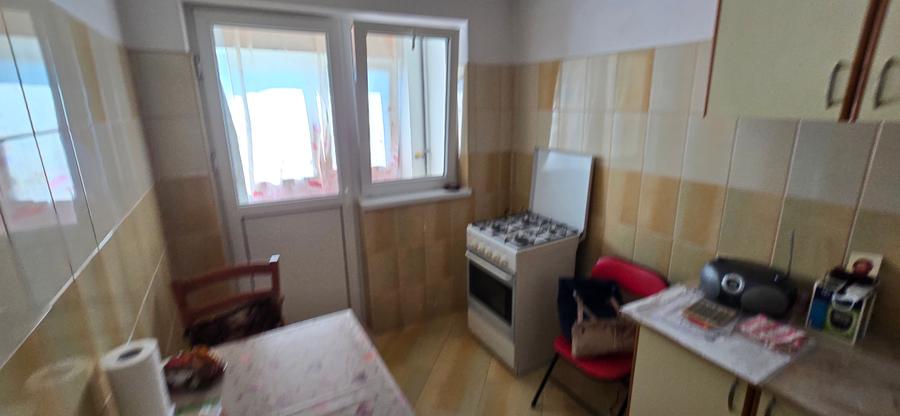 3 camere de vanzare, etajul 9, Focsani