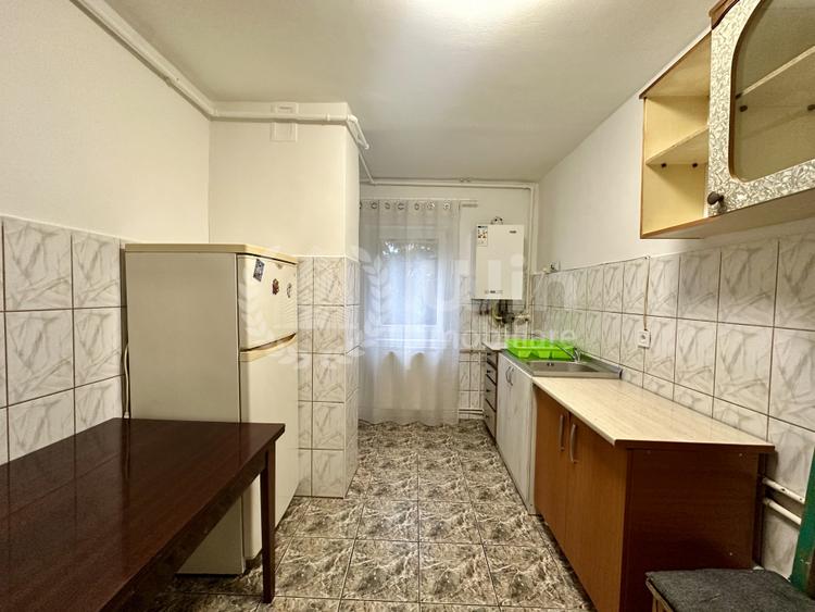 Apartament 3 camere | Etaj 1 | Balcon | Grigorescu | Zona O. Ghibu