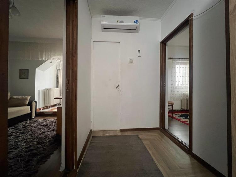 Apartament 3 camere decomandat de vanzare in Nicolina