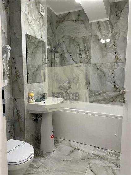 Apartament de lux 3 camere 2 bai parcare si terasa in Cartier Balanta