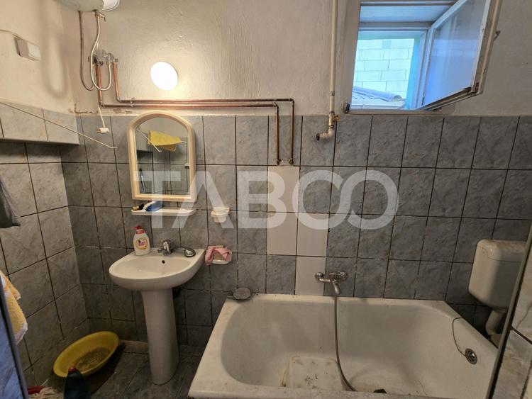 Casa tip duplex de vanzare la curte comuna pivnita in Piata Cluj Sibiu