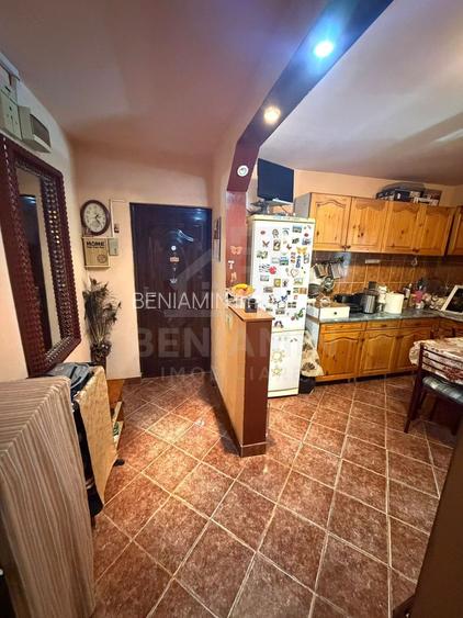 Apartament cu 2 camere la parter cu balcon - Brazda lui Novac 55mp