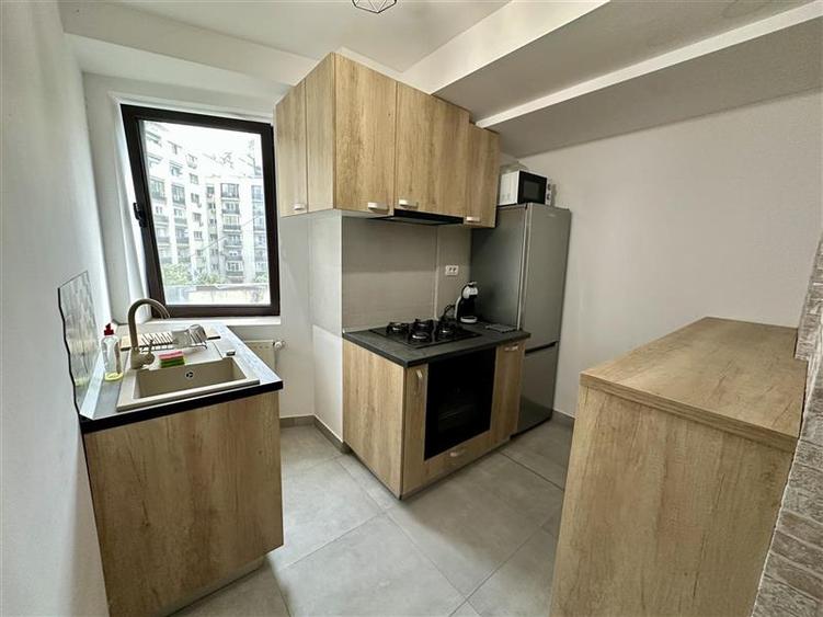 Studio de inchiriat Piata Unirii - 54 mp, mobilat si utilat