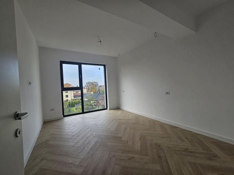 Penthouse 4 camere de vânzare | Iancu Nicolae | 130 mp + balcon
