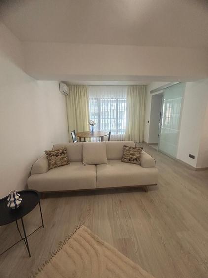 Mall Vitan Dristor 2 camere tip Studio spatios bloc nou prima inchiriere