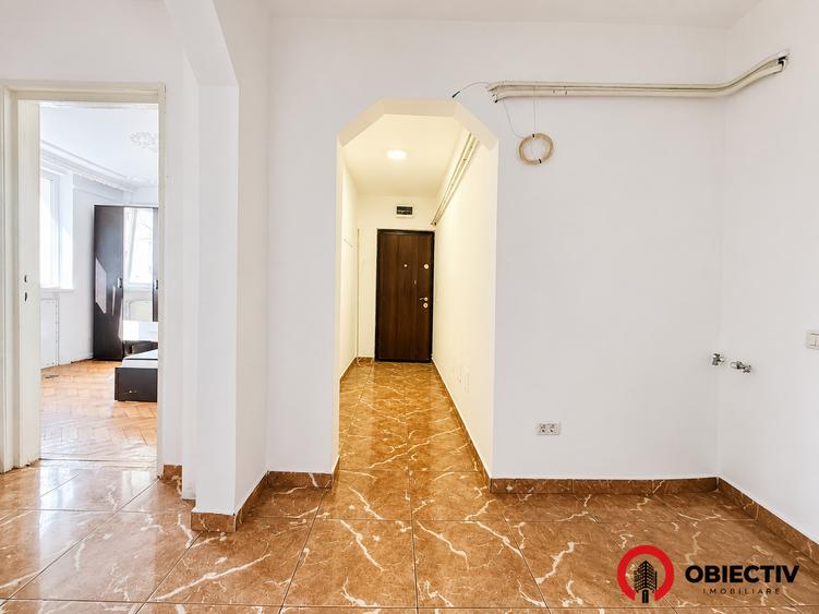 Apartament 3 camere- parter cu boxa - Orion
